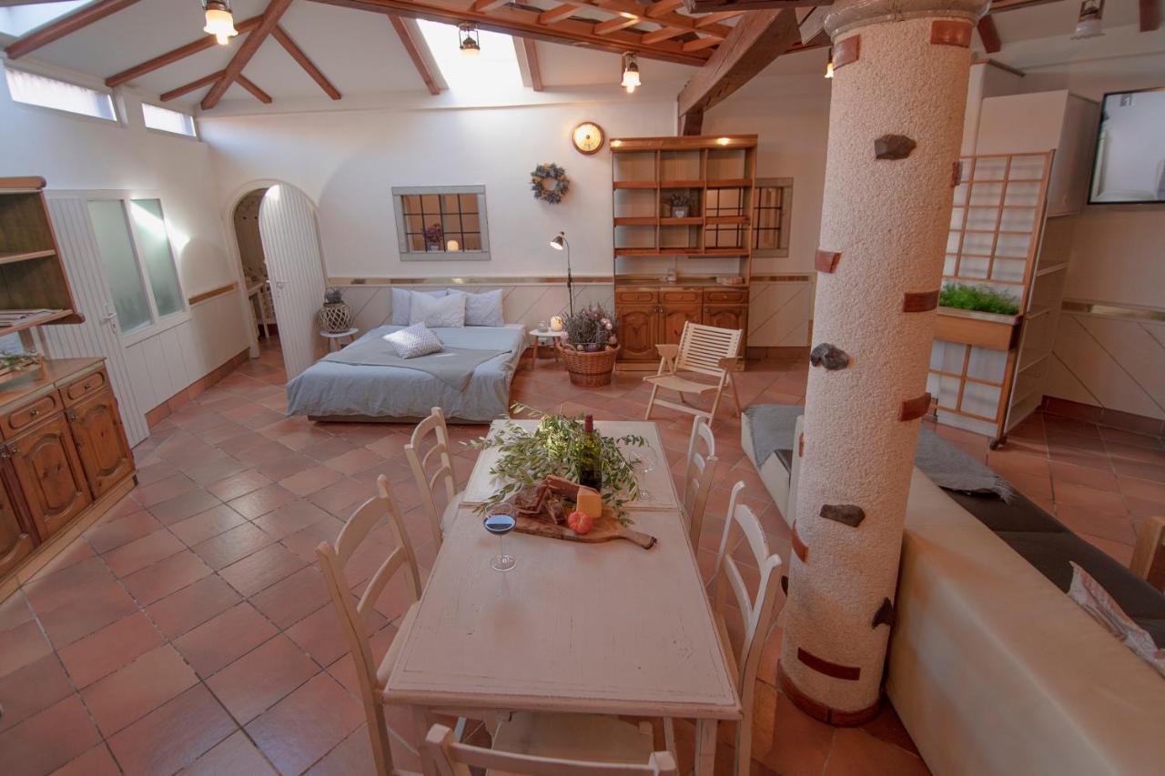 Apartment Ana - Karst Cycling Paradise Dutovlje 외부 사진